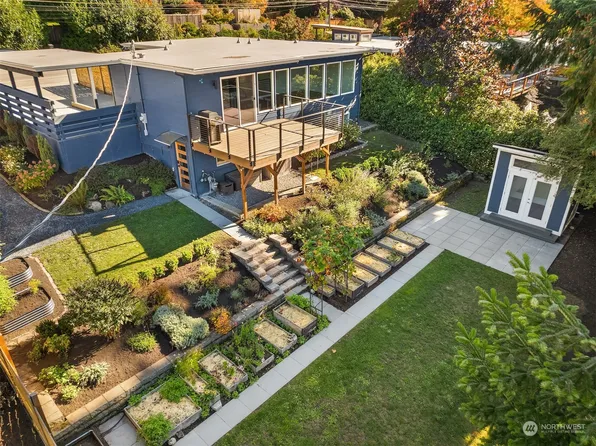 10757 3rd Avenue NW, Seattle, WA 98177