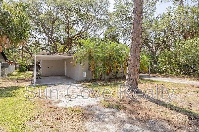 1st image of 7120 Oakwood Dr