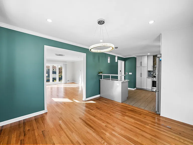 895 Patton St — Photo 21