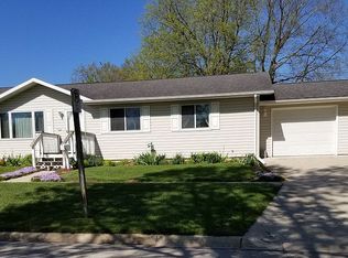 1306 7th St, Nevada, IA 50201