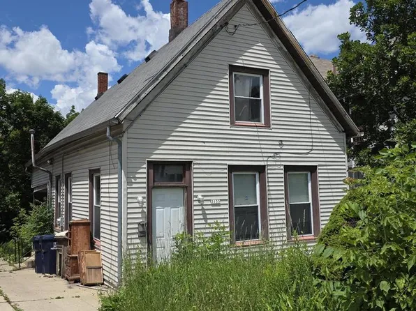 3133 N Julia STREET, Milwaukee, WI 53212