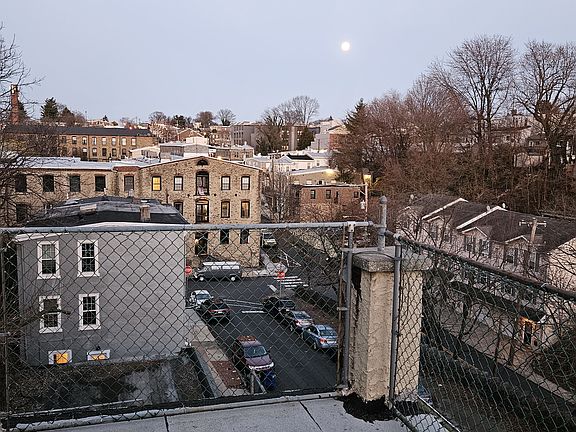 4th image of 4101 Manayunk Ave Floor 3