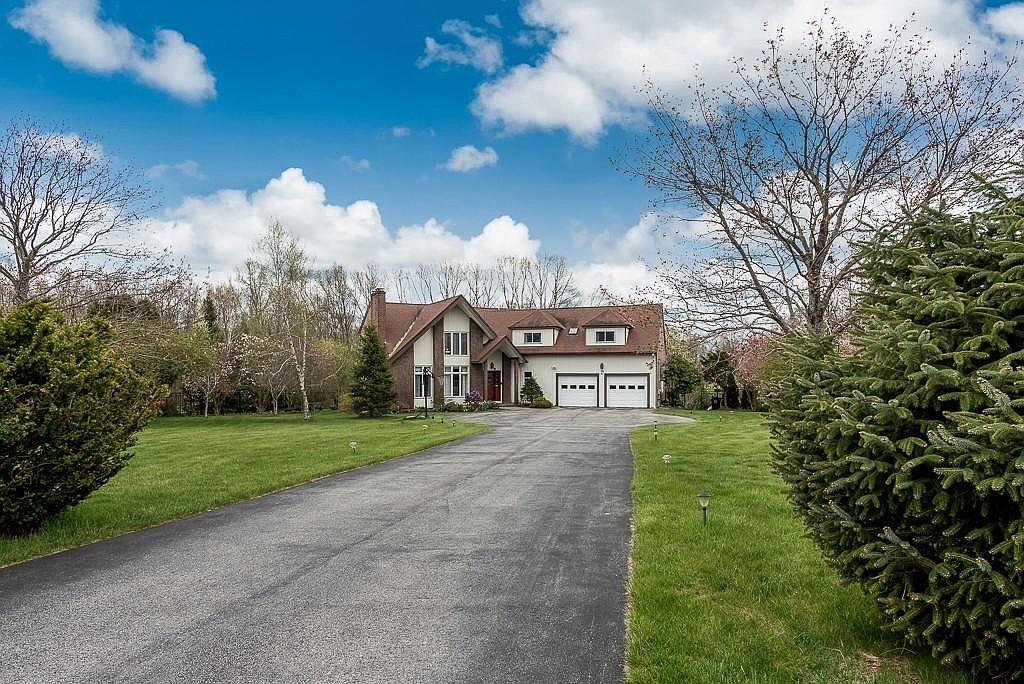 14 Blueberry Way, Webster, MA 01570 Zillow