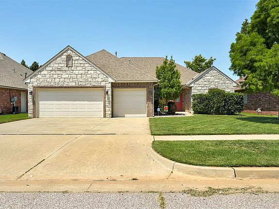 2nd image of 9201 Stacy Lynn Ln