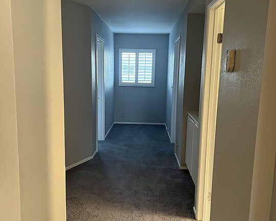 2nd image of 1805 Saint James Ct