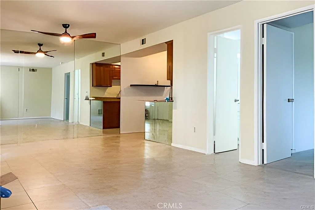 Photo 2 of 10 - 1150 E Amado Rd #8B1 - Palm Springs, CA Building Photo - 1150 E Amado Rd #8B1
