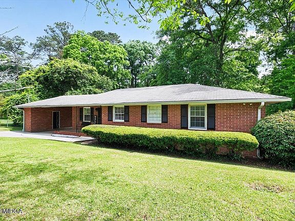 3rd image of 1115 Darlington Dr