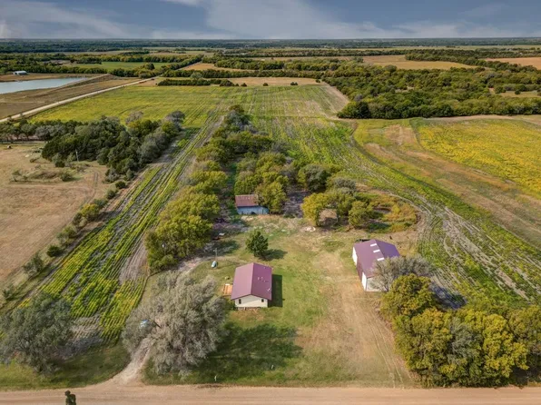 8745 91st Rd, Udall, KS 67156