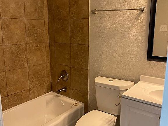 4th image of 1729 Cox St APT 104