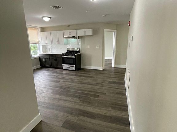 2nd image of 175 Munn Ave #202A