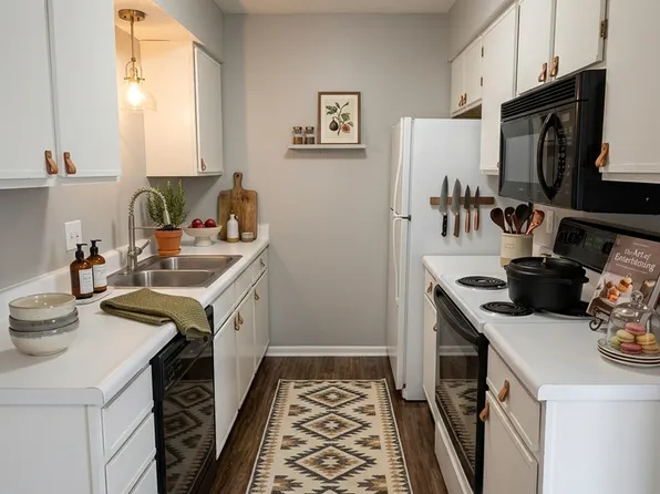 Country Walk Apartments, 340 E Rock Road Ct #3, Mulvane, KS 67110