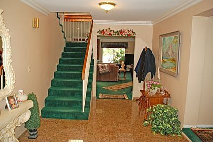 3rd image of 555 N Vista Bonita Ave