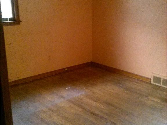 4th image of 12291 W Outer Dr