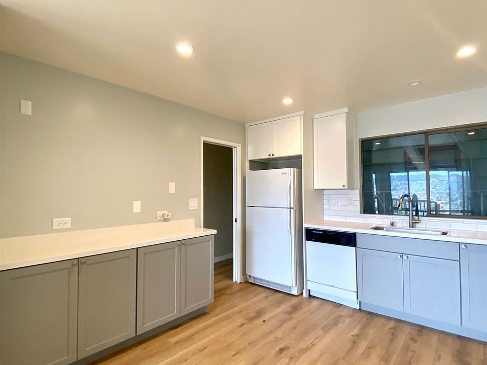 1st image of 1352 De Haro St