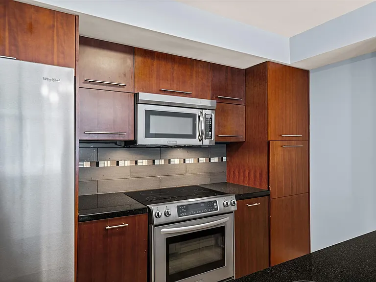 603 Davis St #1307 — Photo 8