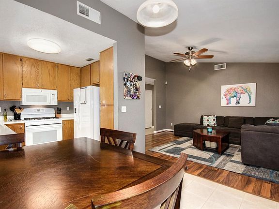 5th image of 8248 Auberry Dr