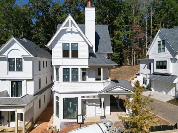 11525 Serenbe Ln, Chattahoochee Hills, GA 30268