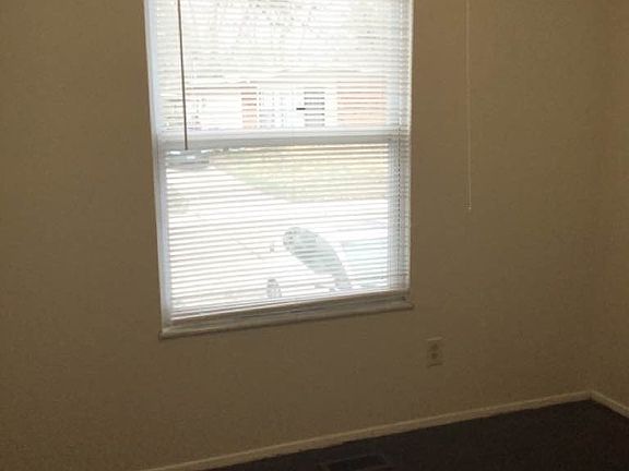 2nd image of 10512 Castle Dr