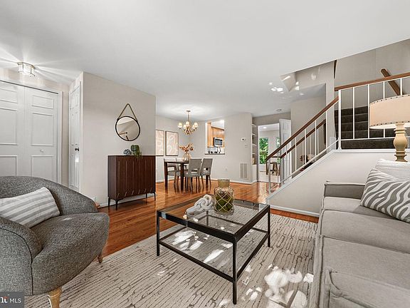 2nd image of 7449 Hatherleigh Ct