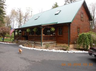 326 Round Hill Rd, Fancy Gap, VA 24328