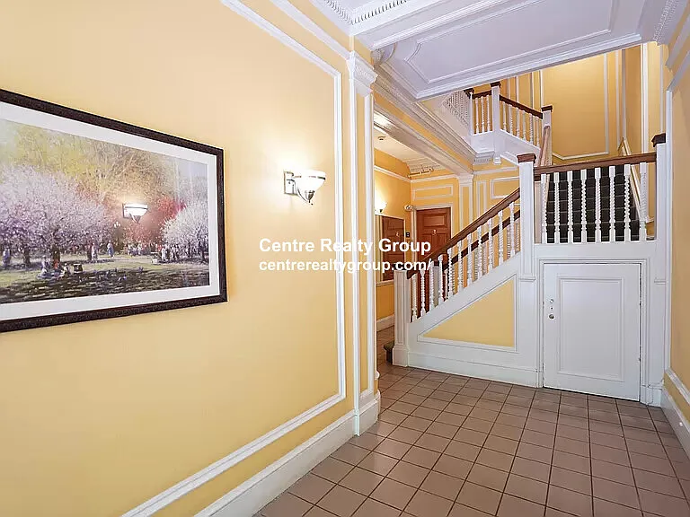 Studio, 1.0 bath, 350 sqft, $2,475 — Photo 3