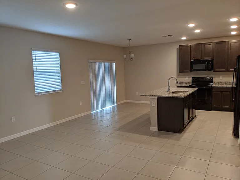 544 Pinecrest Loop — Photo 9