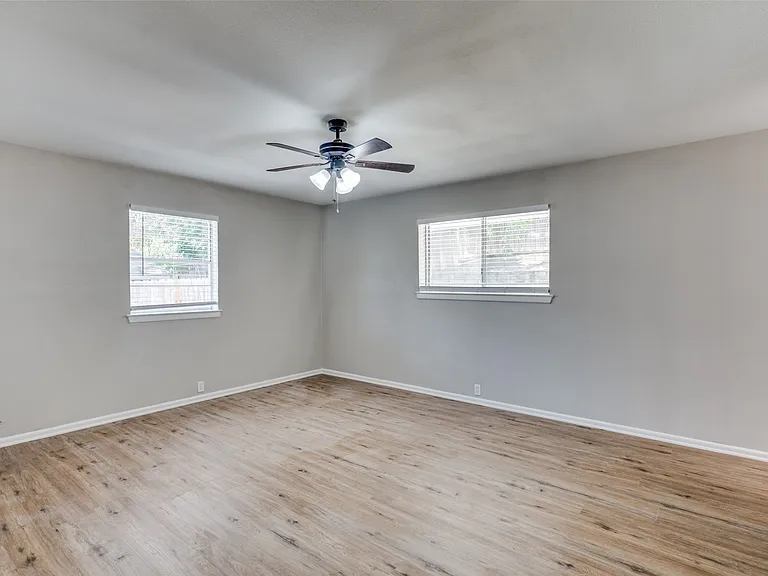 2925 Elsinor Dr — Photo 11