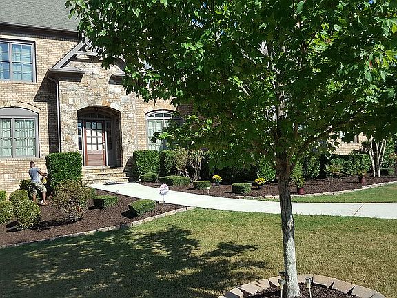 4th image of 5288 Brookhollow Dr