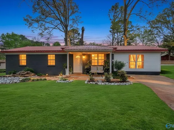 295 Trojan Dr, Hazel Green, AL 35750