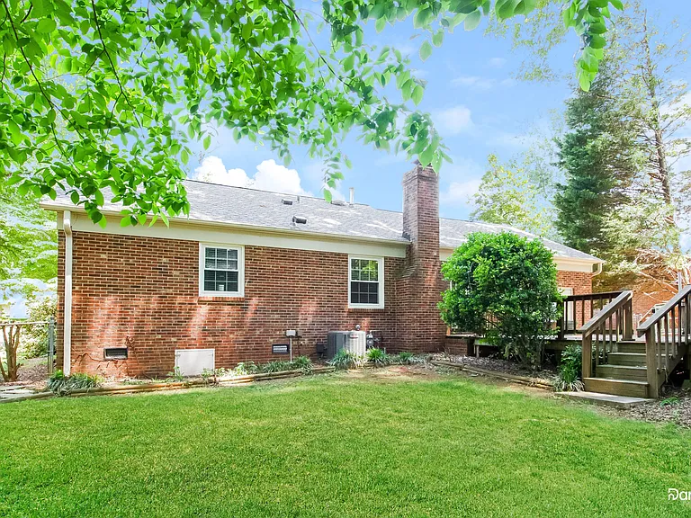 5405 Ainsworth Dr — Photo 14