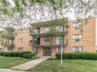 17901 Lake Shore Blvd, Cleveland, OH 44119