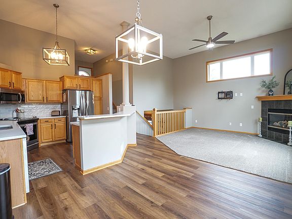 5th image of 3951 Raspberry Ridge Rd NW