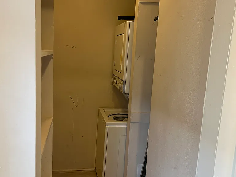 2824 24th Ave N #C — Photo 5