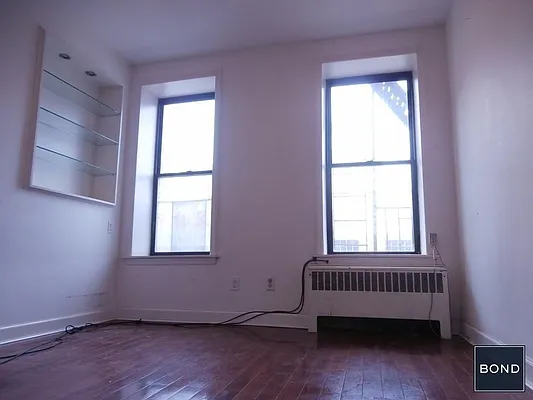 Rented by Bond New York | media 4