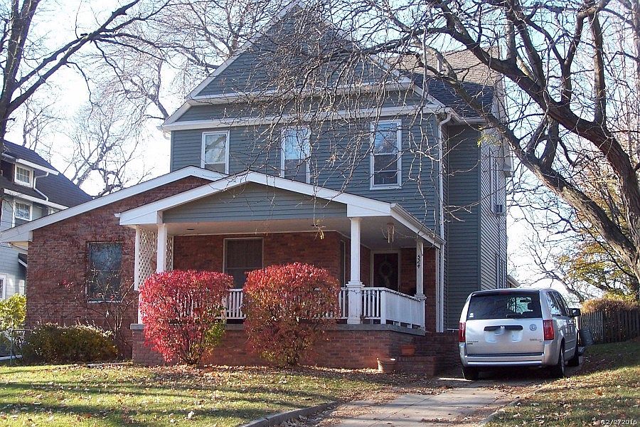 2nd image of 524 Oakland Ave