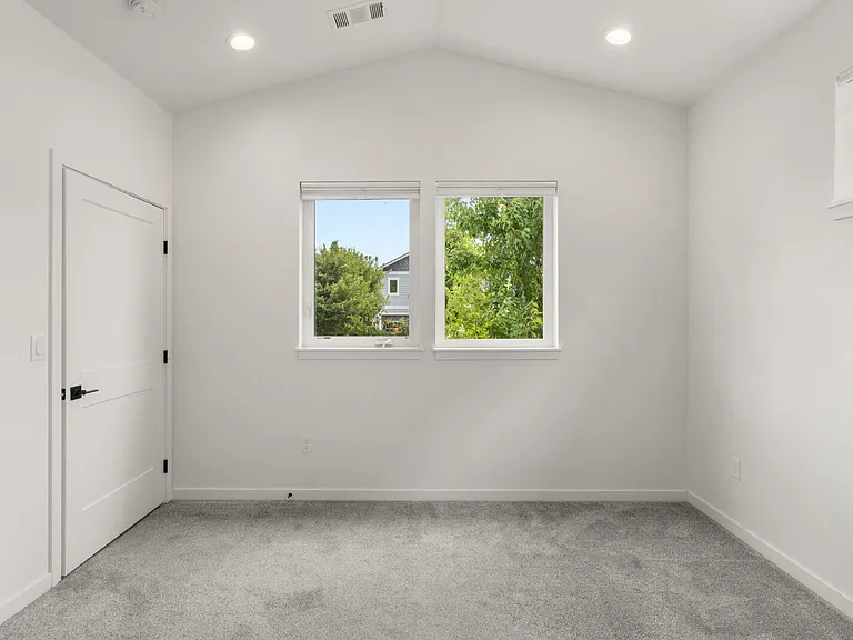 256 Rockfellow Pl — Photo 13