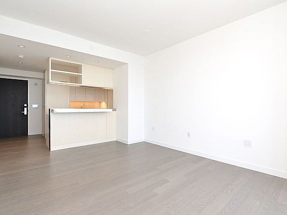 4th image of 252 South St #46M