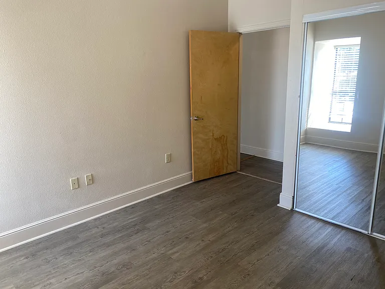 2301 Midwestern Pkwy #204 — Photo 13