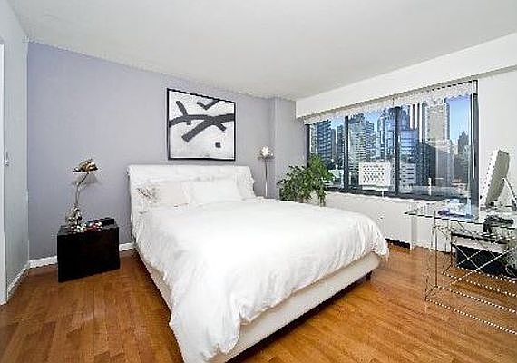 5th image of 200 E 61st St APT 23C