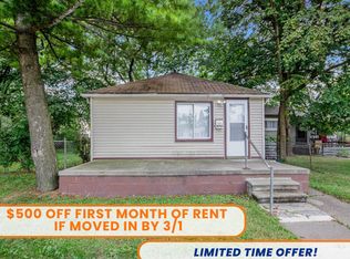 8242 Jackson Ave, Warren, MI 48089