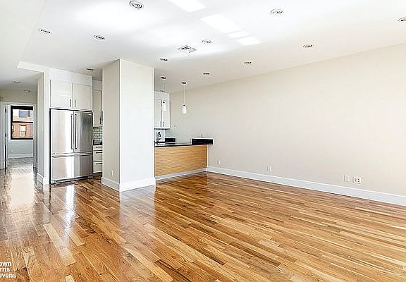 3rd image of 132 2nd Pl APT 3