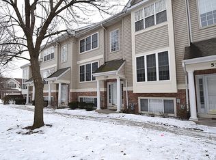 537 Pheasant Trl, Saint Charles, IL 60174