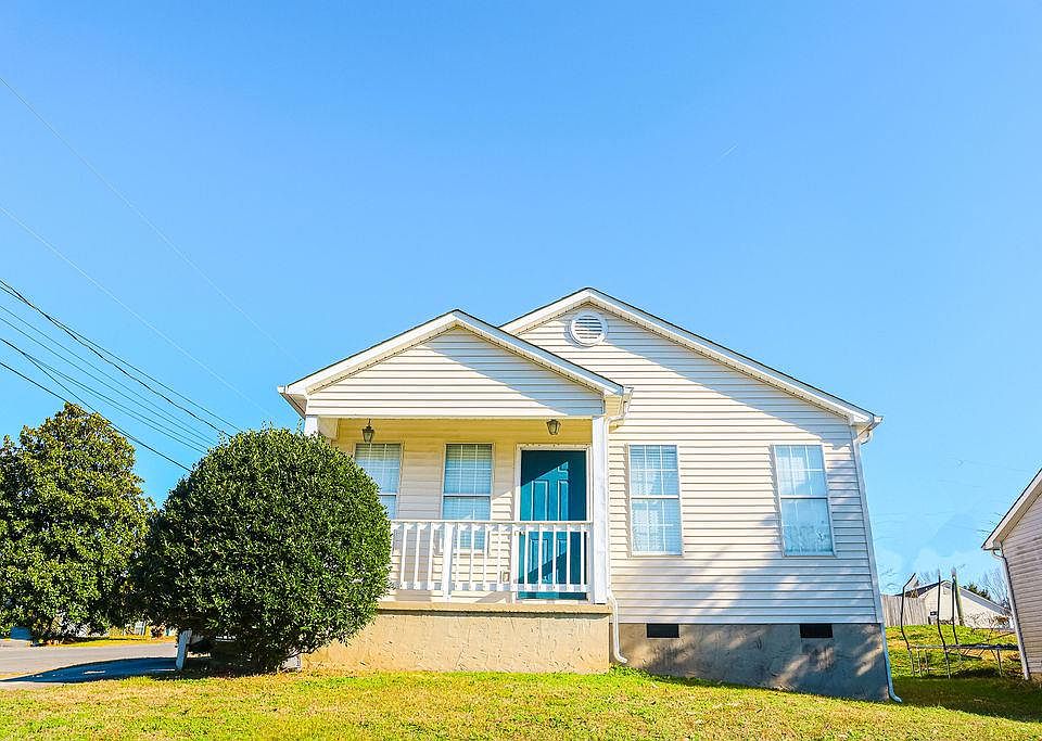 1st image of 504 W Boundary St
