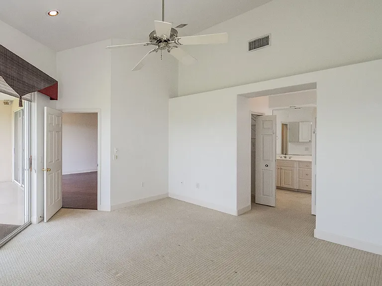 447 Enclave Pl — Photo 26