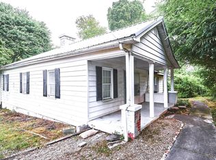 2225 Wilkinson Pike, Maryville, TN 37803