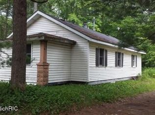 8844 N 27th Ave, Bitely, MI 49309