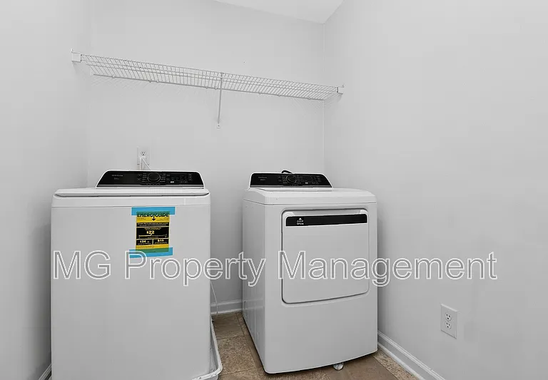 11909 Stratfield Place Cir — Photo 18
