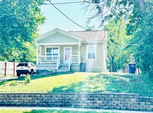 3305 8th St, Des Moines, IA 50313