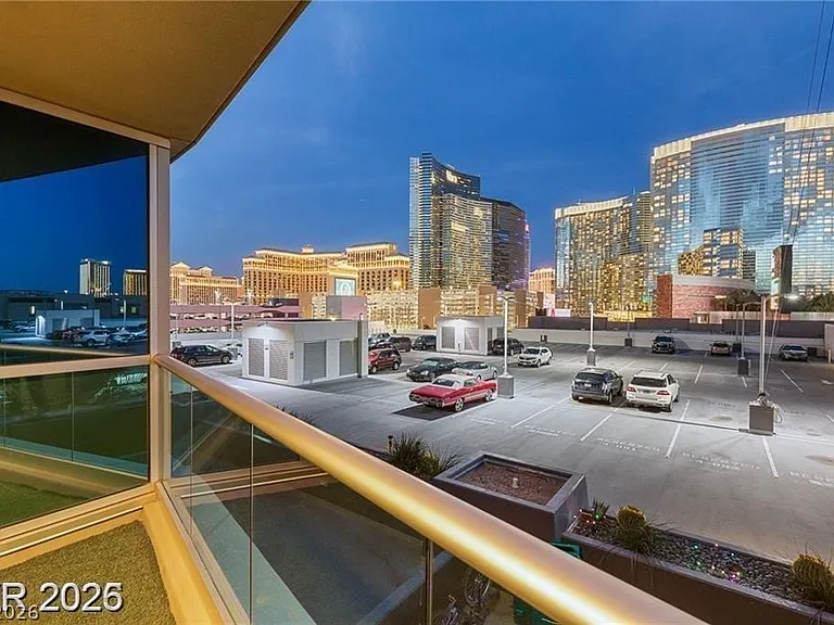 4525 Dean Martin Dr #511 — Photo 26