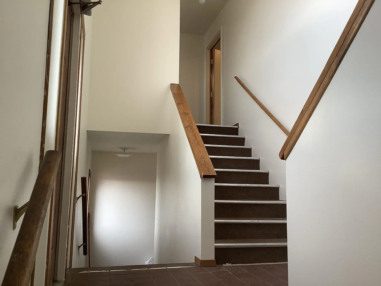 4421 Crow Drive — Photo 2